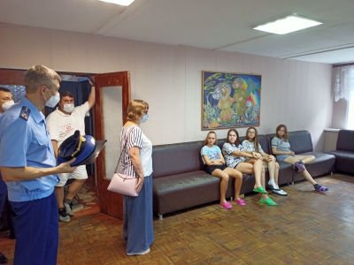 Маргарита Ушакова проверила загородный детский центр Нижегородского индустриального колледжа «Красный плёс»